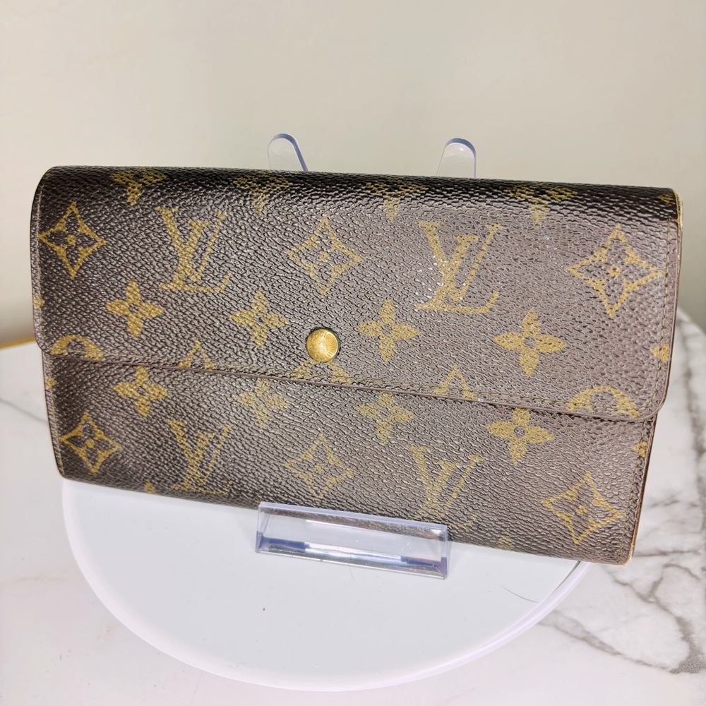Louis‎ Vuitton Brown Monogram Wallet